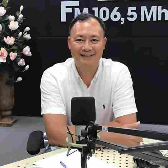 Mr. Việt - GĐ. Em ơi Hotel