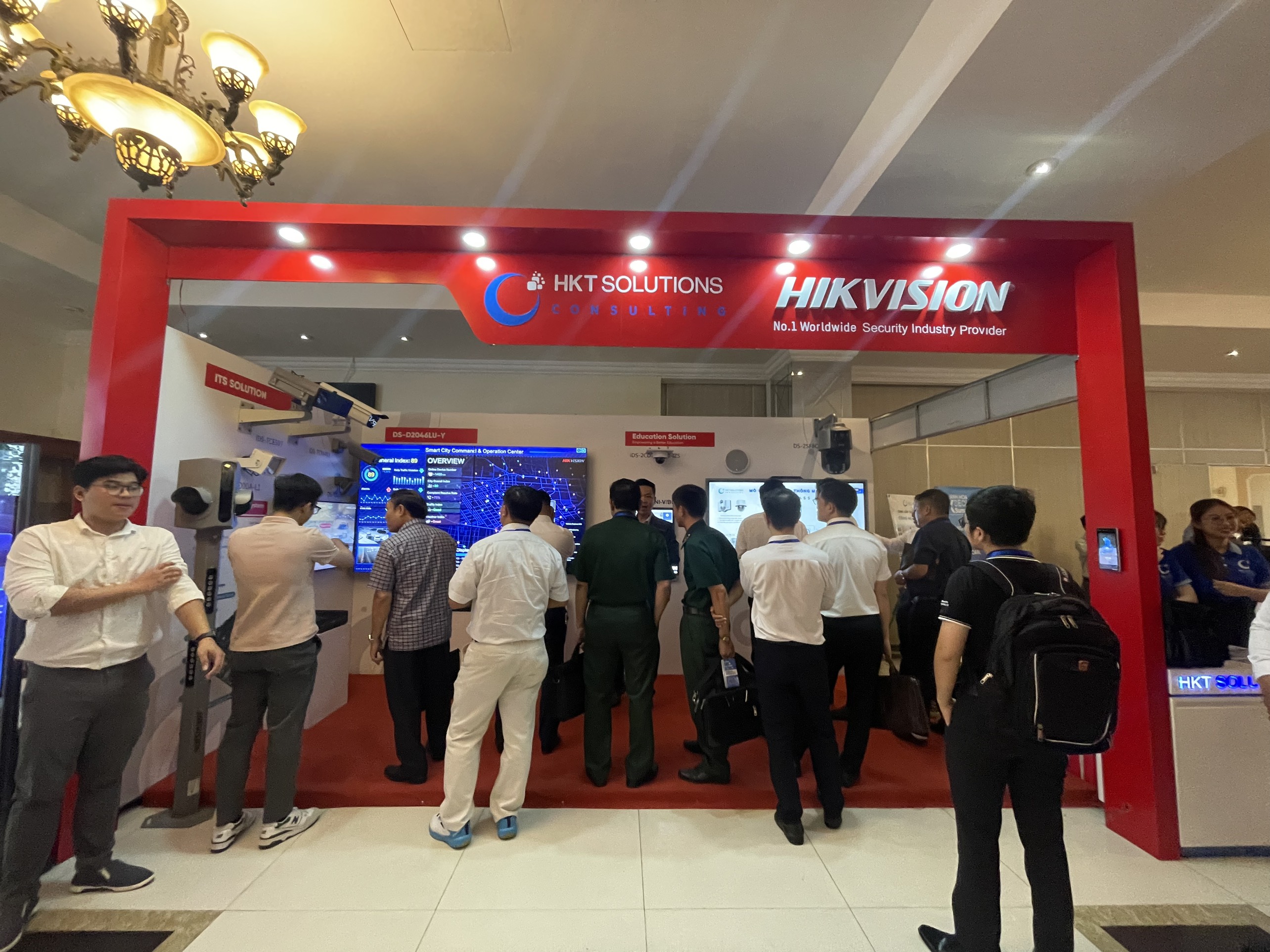 Hội thảo và Triễn lãm "Đảm bảo an toàn, an ninh mạng phục vụ chuyển đổi số Khánh Hòa 2023”