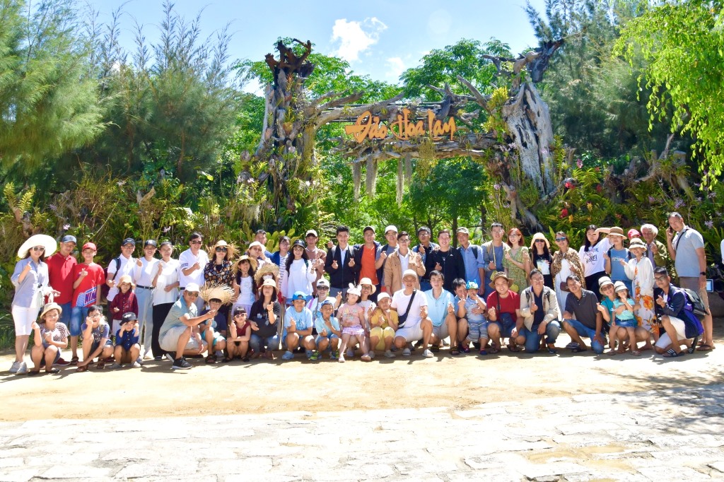Teambuilding hè 2022 tại đảo Hoa Lan